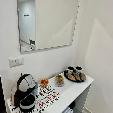 La Casa Di Genny Bed & Breakfast Naples